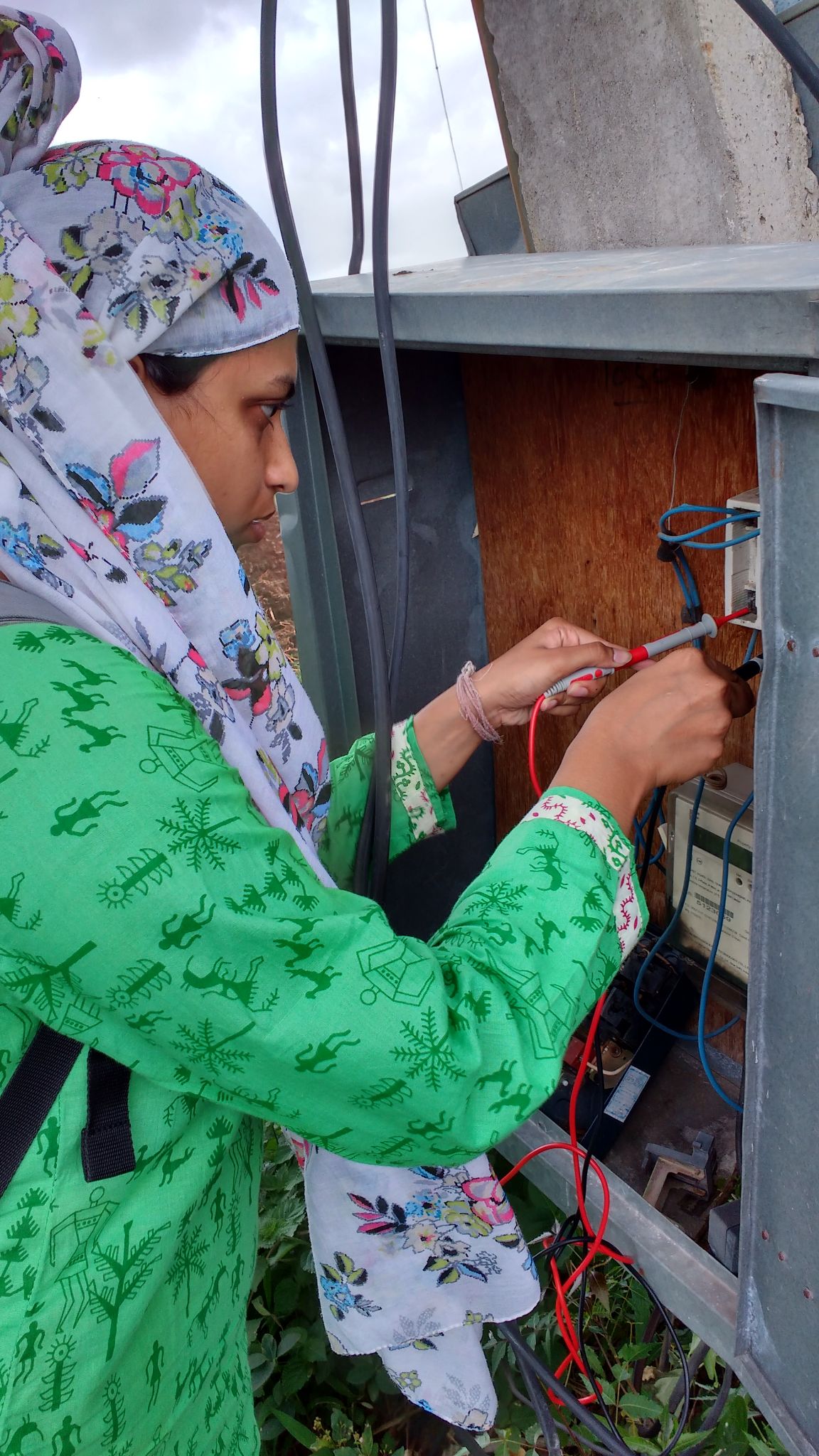 Power measurements at a pump